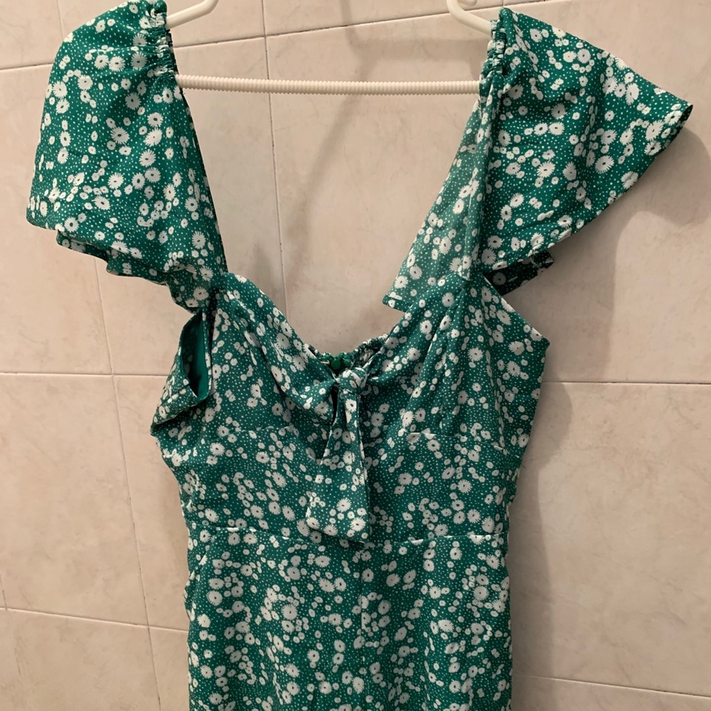 CAP SLEEVE GREEN FLORAL ROMPER